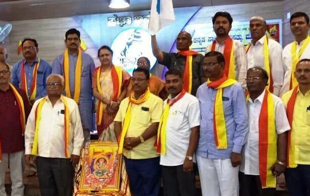 ಮೂಡಲಗಿಯಲ್ಲಿ ಮೊಳಗಿದ ಕನ್ನಡದ ಕಹಳೆ :ಕಸಾಪ ಪಧಾಧಿಕಾರಿಗಳ ಪದಗ್ರಹಣ : ಸಾಂಸ್ಕೃತಿಕ ಚಟುವಟಿಕೆಗಳ ಉದ್ಘಾಟನೆ.