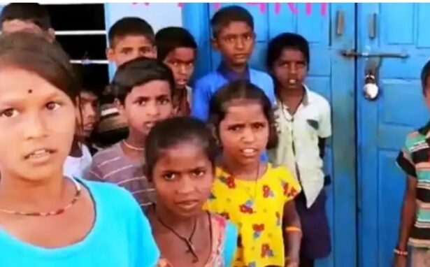 ಮಕ್ಕಳು ಬೇಗ ಶಾಲೆಗೆ ಬಂದರೂ ಶಿಕ್ಷಕರು ಬೇಗ ಬರೊದಿಲ್ಲವಂತೆ!ಕೊಠಡಿಯಲ್ಲಿಯೇ ಹಾಸಿಗೆ ಹಾಸಿ ಮಲಗುತ್ತಾರಂತೆ! ಕೊಠಡಿಗಳಿಗೆ ಬೀಗ ಜಡಿದ ವಿದ್ಯಾರ್ಥಿಗಳು.
